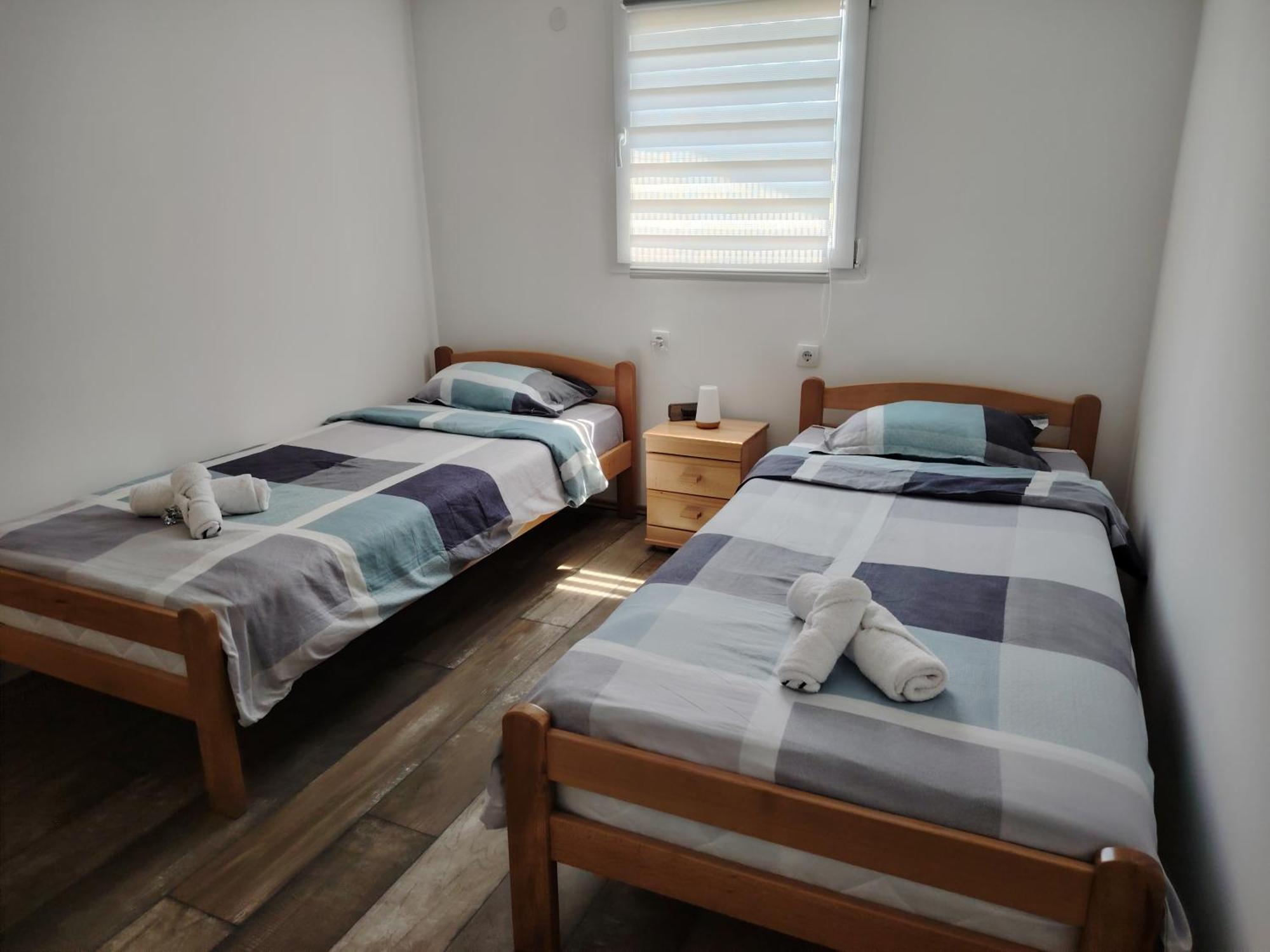 Dunav Deveti Oktobar 22 *